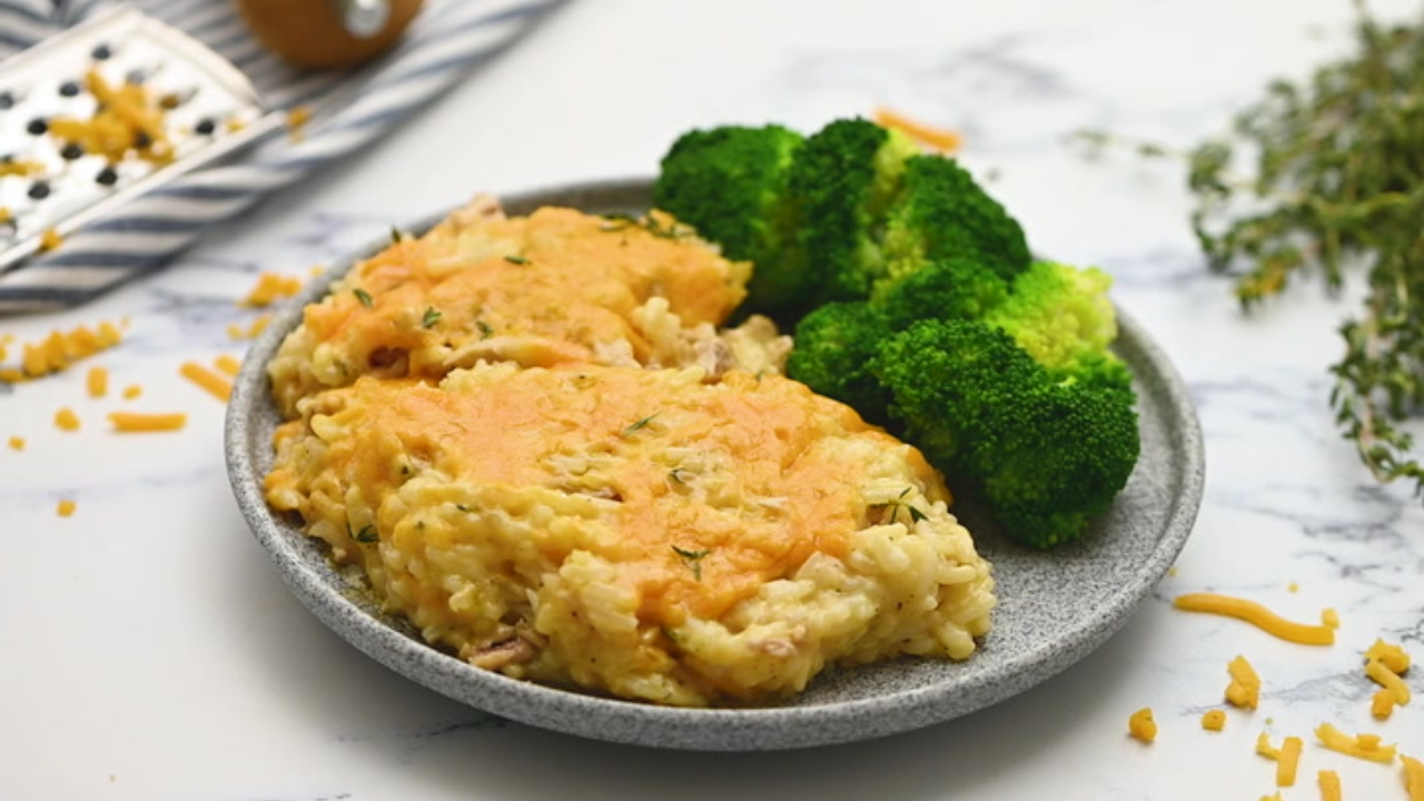 8. Cheesy Chicken and Rice Bake