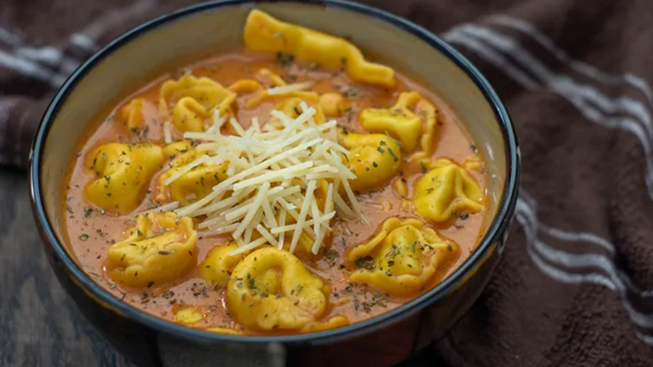 4. Creamy Tomato Tortellini Soup