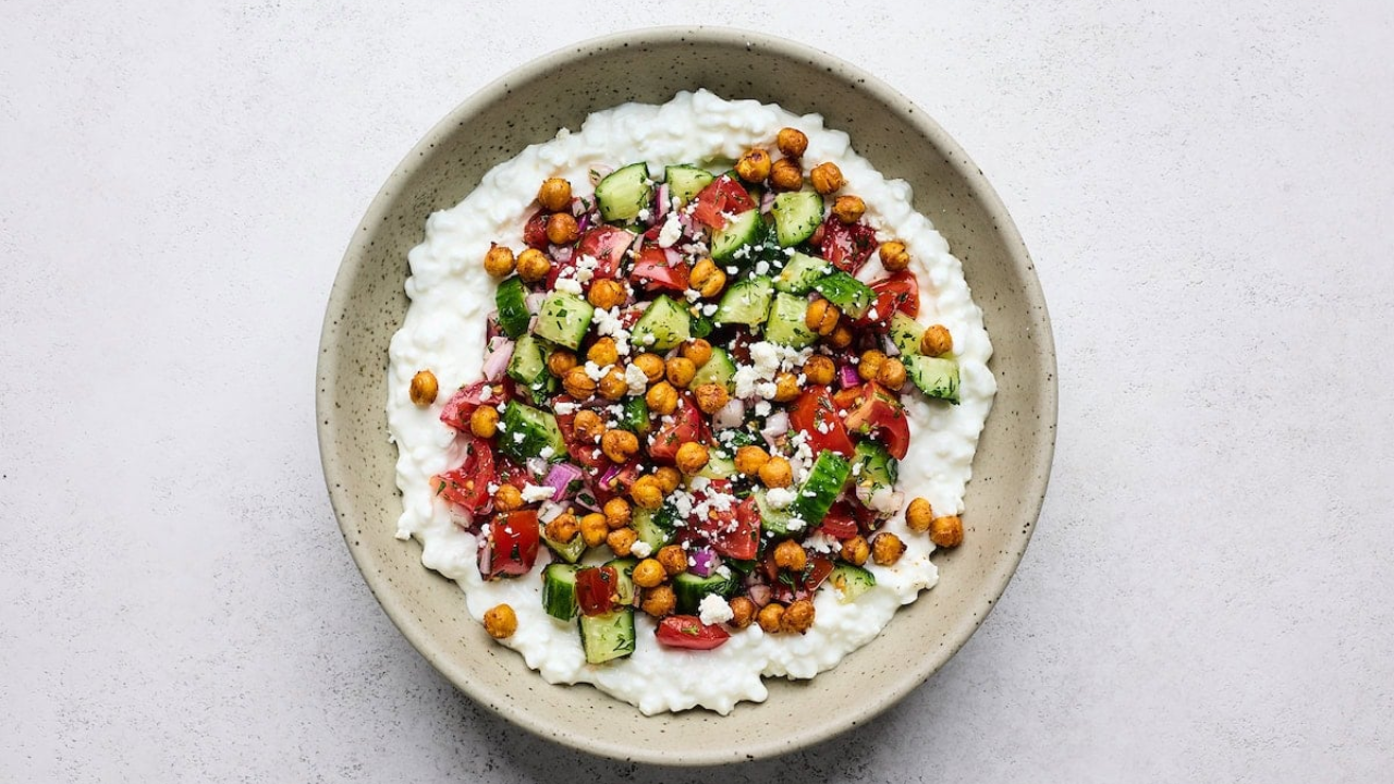 7. Cottage Cheese & Chickpea Salad