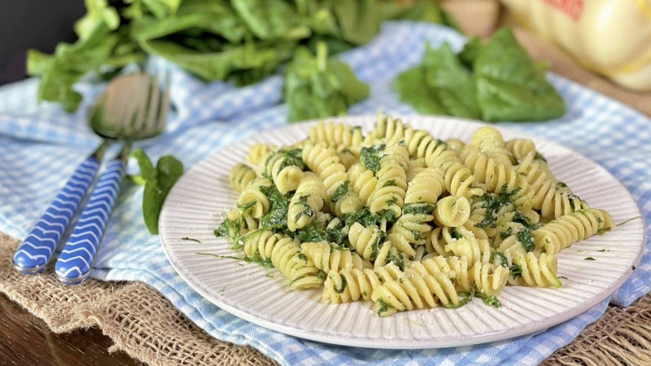 4. Creamy Spinach Pasta