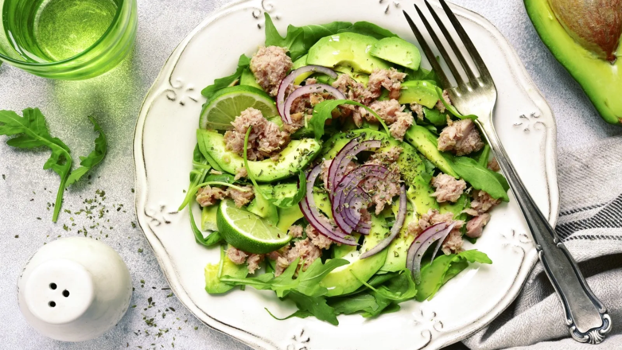 7. Arugula Tuna Avocado Salad