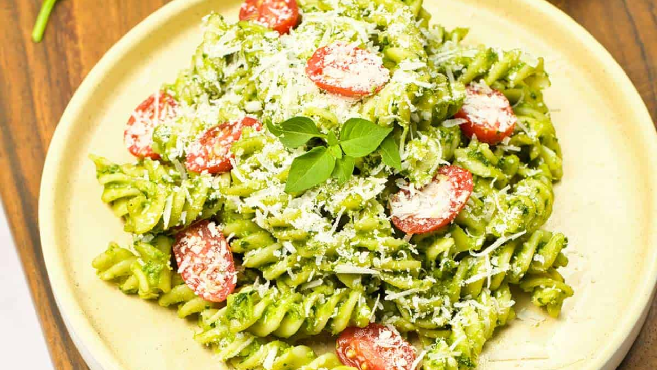 5. Creamy Avocado Lime Pasta