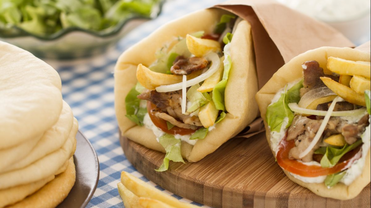 2. Fusion Curry Gyros
