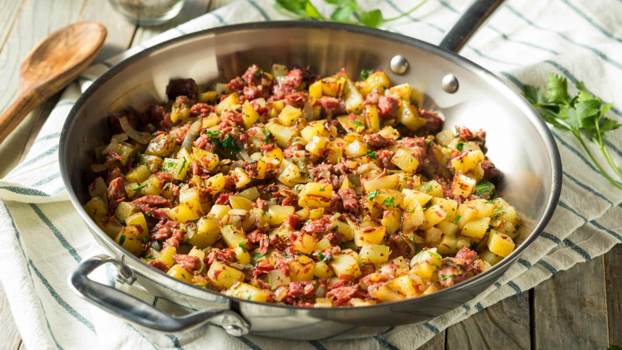 12. Smoky Breakfast Hash with Gammon