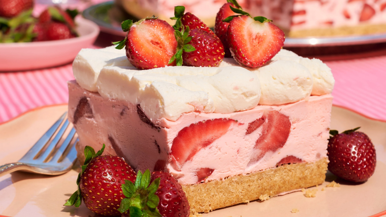 18. No-Bake Strawberry Ice Cream Celebration Cake