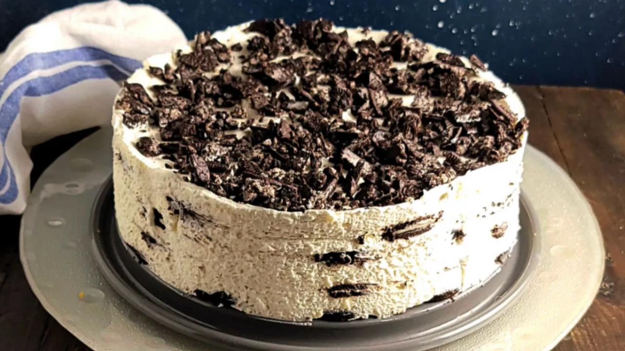 3. Cookies and Cream Icebox Cake
