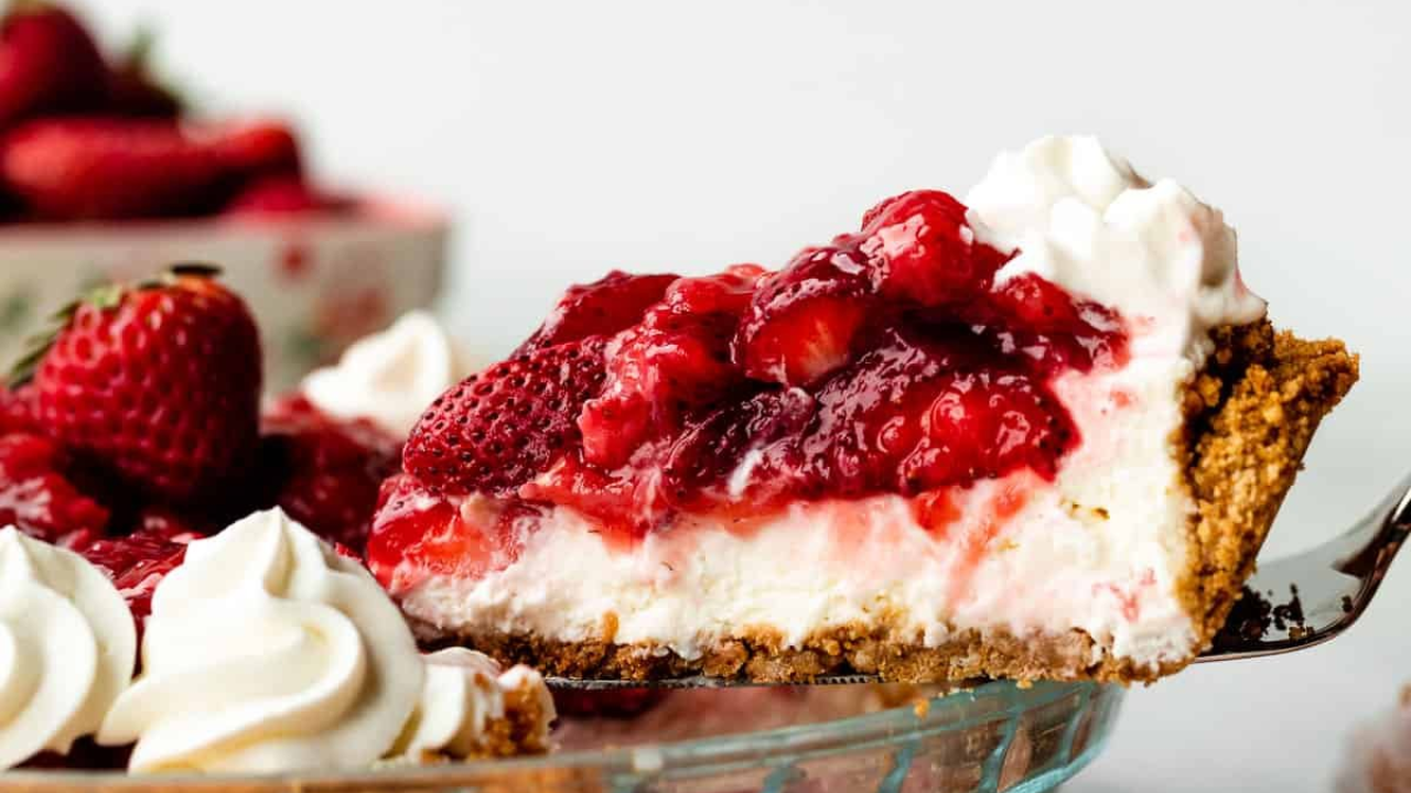 1. Strawberry Icebox Pie Delight
