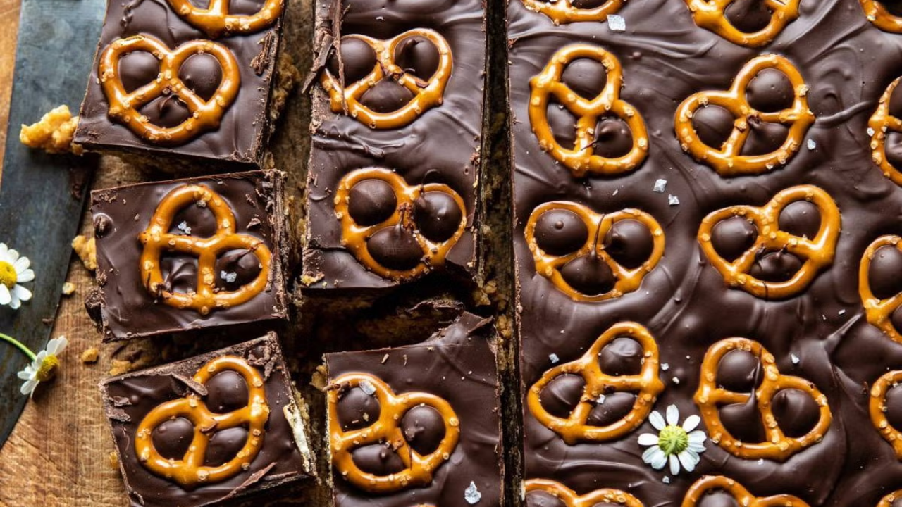 20. Rice Krispies Treats With Chocolate and Pretzels