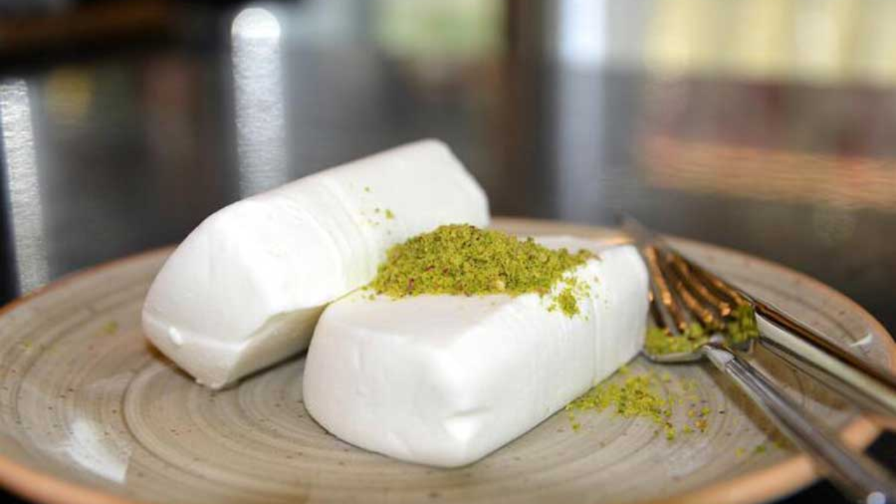 21. Turkish Ice Cream (Dondurma)