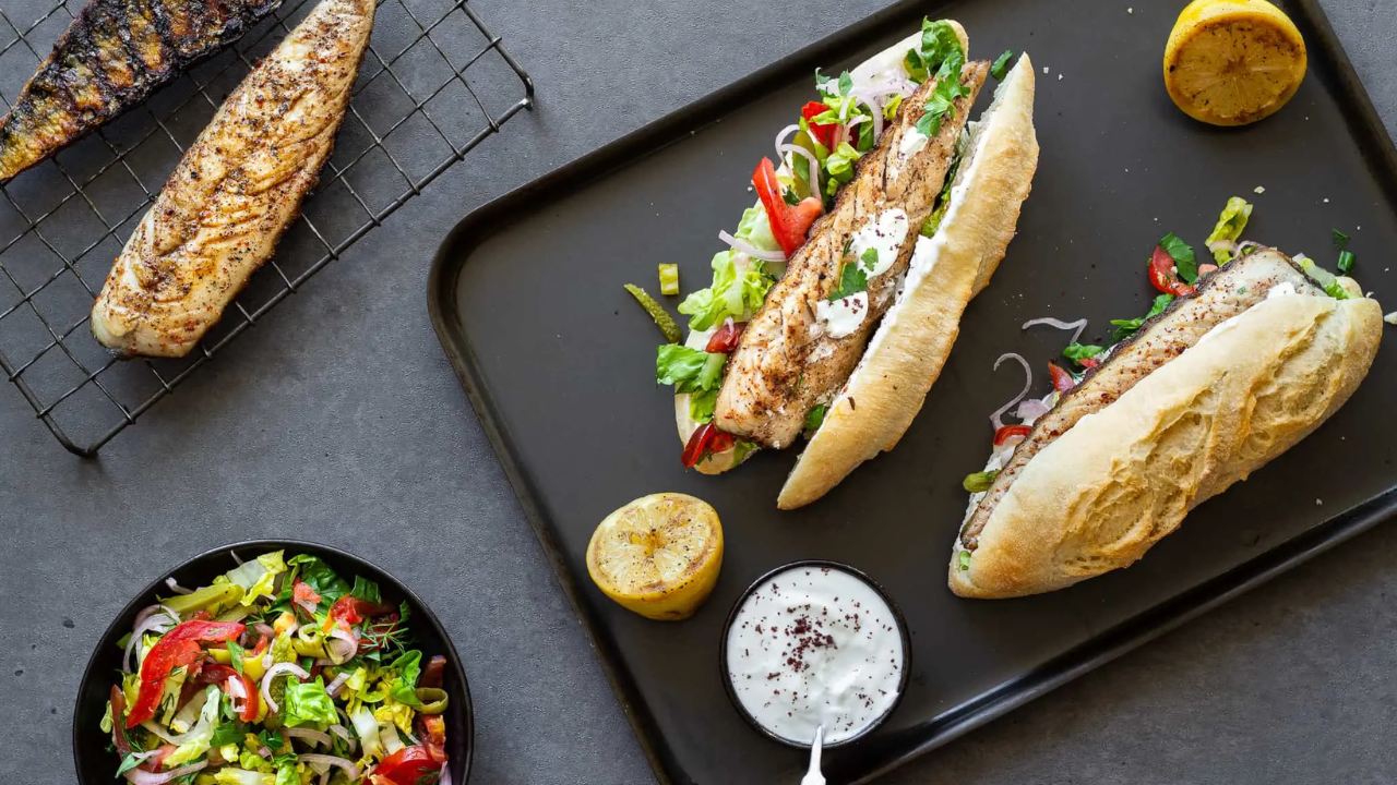 7. Balık Ekmek (Istanbul Mackerel Sandwich)
