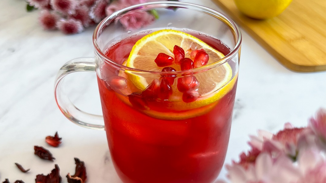11. Hibiscus Pomegranate Antioxidant Iced Tea