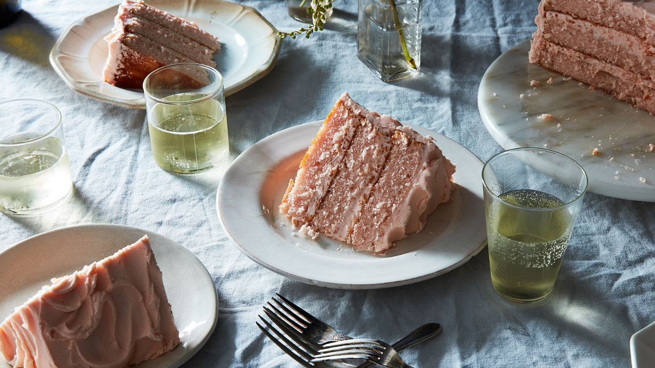 8. Pink Champagne Cake